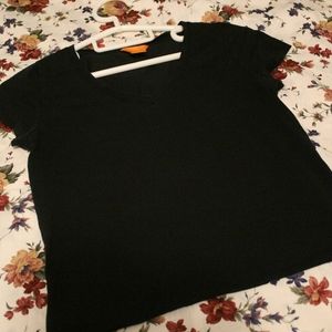 black v-neck tee(FREE in bundle)